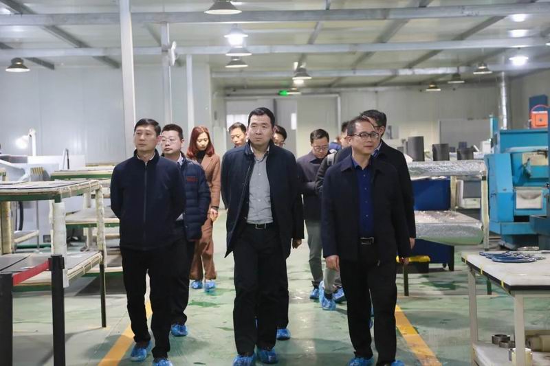 广西北部湾国际港务集团有限公司党委委员、副总经理马正国一行莅临db真人旗舰考察交流